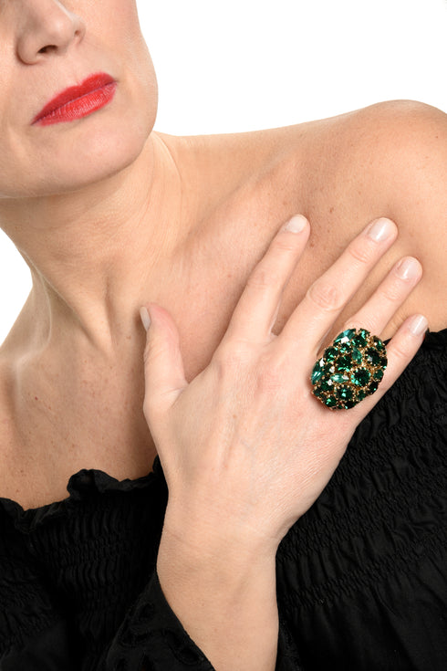ADDICTED2 - Anello AMELIA con cristalli colore smeraldo